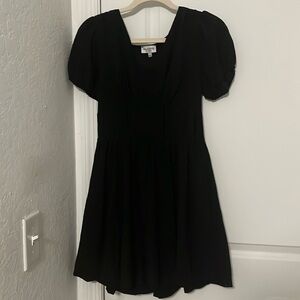 This dress did not ship, only delivered personally in person,